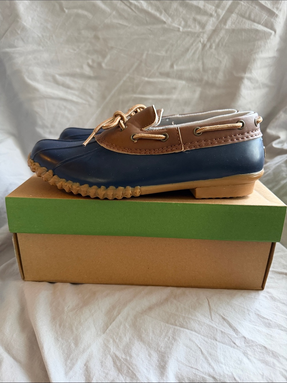 JBU by Jambu Gwen Duck Shoes Women’s Navy/Tan - Size 8